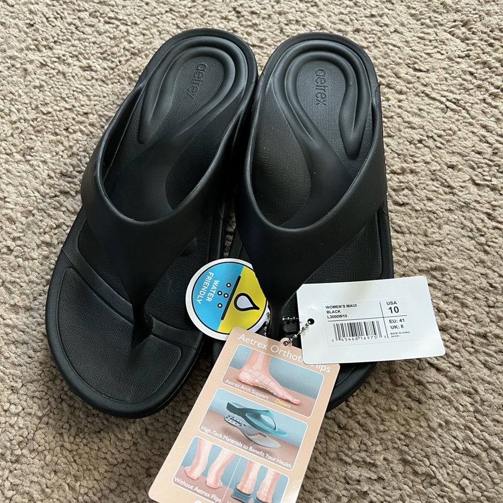 Aetrex Maui flip flops